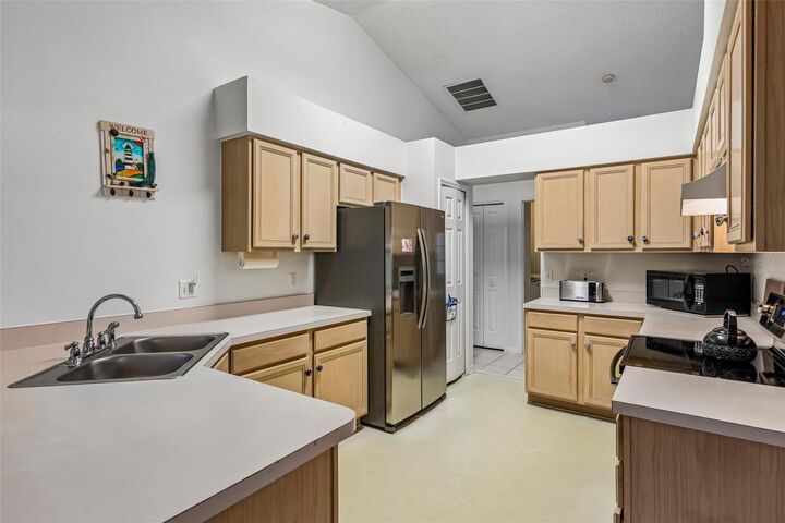 Property Photo: 25111 Bonnie Blue Court FL 34748