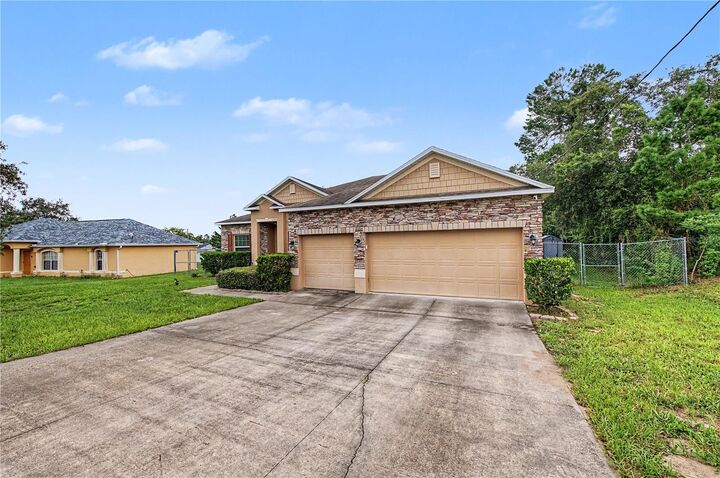 Property Photo:  6545 Landover Boulevard  FL 34608 