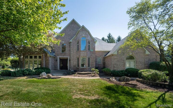 Property Photo: 2038 Haverford Drive MI 48098 5330