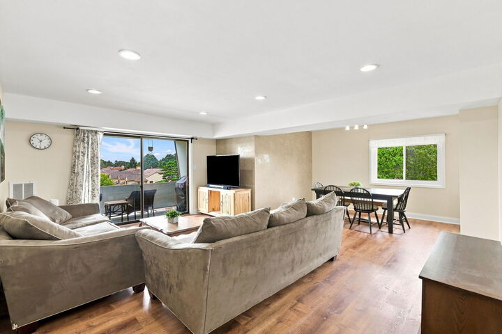 Property Photo:  3300 N Carriageway Drive 405  IL 60004 
