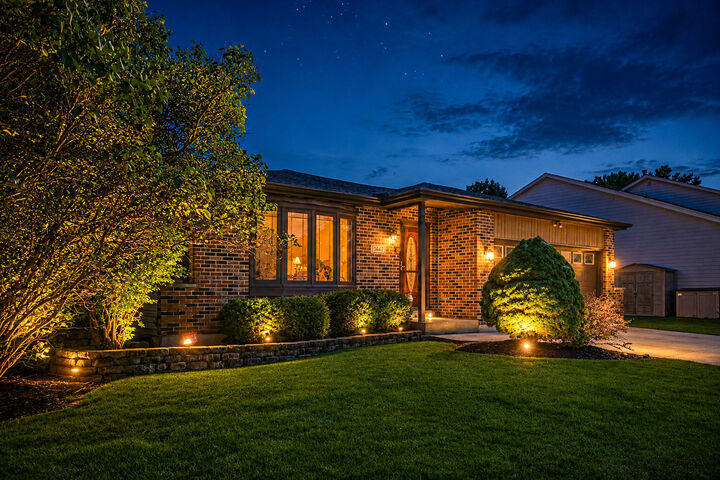 Property Photo: 1447 Comanche Drive IL 60490