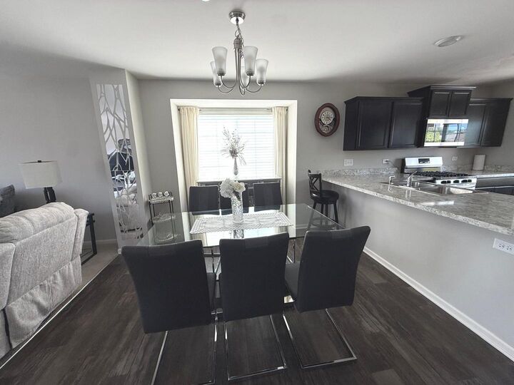 Property Photo:  701 Hickory Street 701  IL 60060 