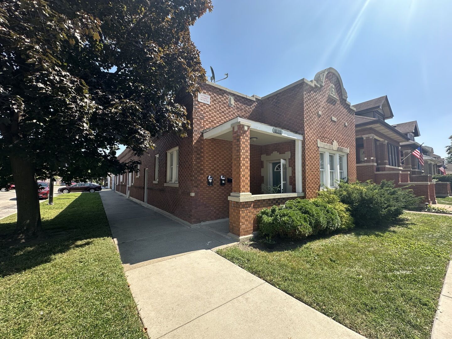 Property Photo:  1801 S Lombard Avenue  IL 60804 