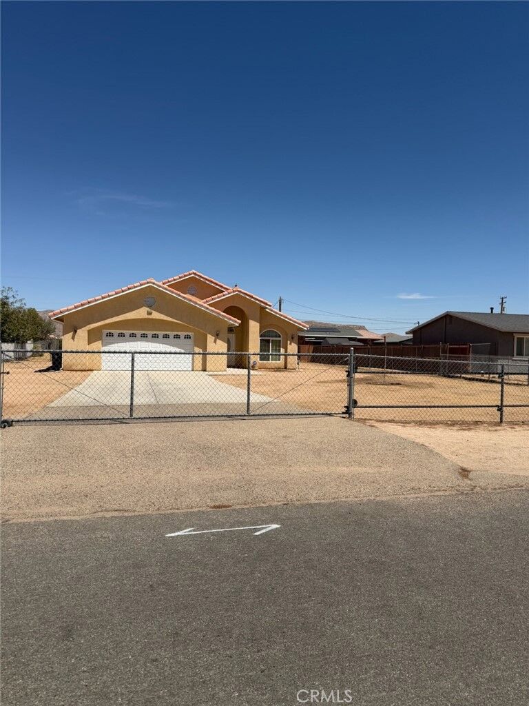 Property Photo:  14125 Quinnault Rd  CA 92307 