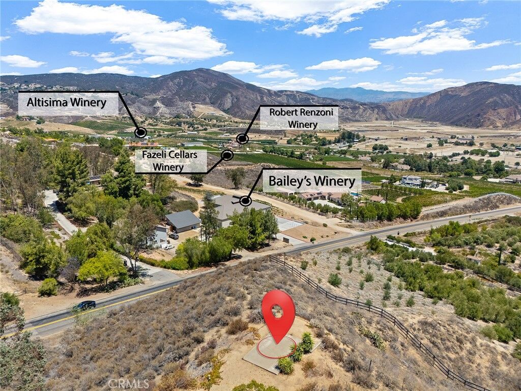 Property Photo:  36499 Linda Rosea  CA 92592 