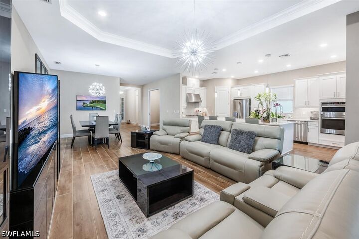 Property Photo:  8416 Rosa Court  FL 34114 