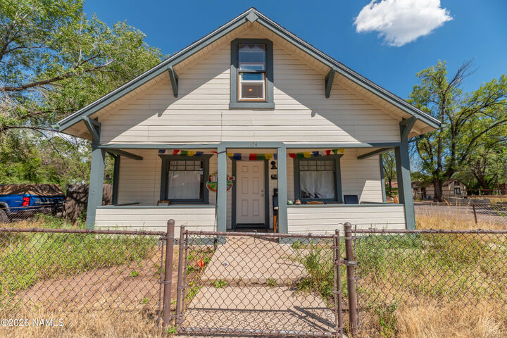 Property Photo:  324 S San Francisco Street  AZ 86001 