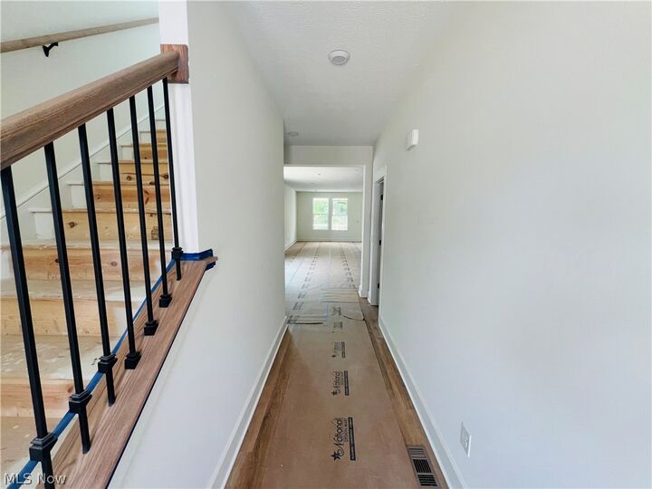Property Photo: 2085 Glenmont Drive OH 44212