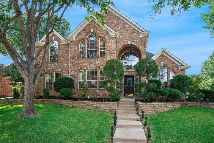 Property Photo: 1600 Shadywood Lane TX 75028