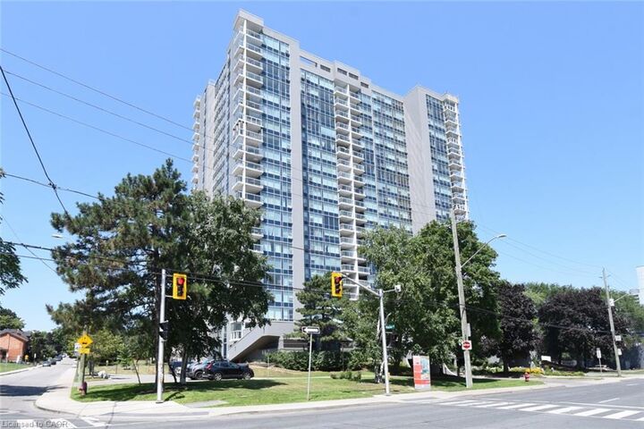 75 Queen Street N 1204 — photo 1
