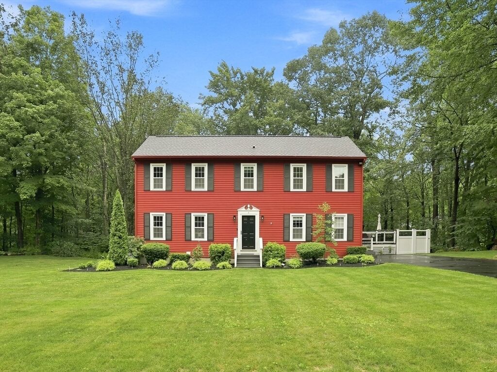 Property Photo:  7 Leela Lane  MA 01542 