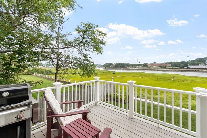 Property Photo: 7 Essex Ave 1 MA 01930