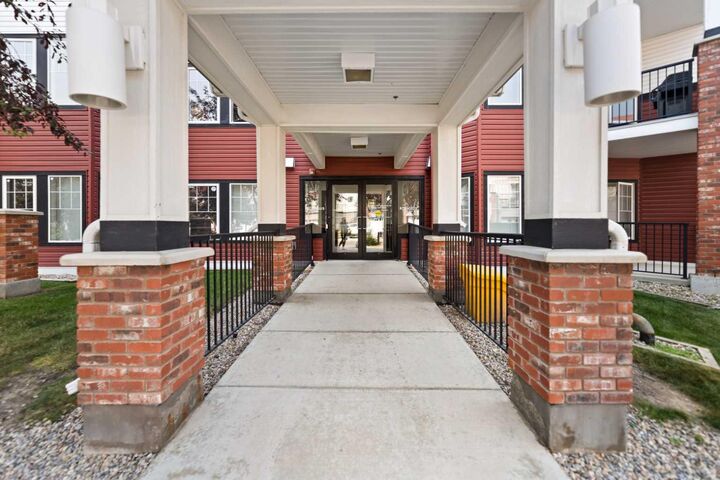 Property Photo: 20 Royal Oak Plaza NW 205 AB T3G 0E6