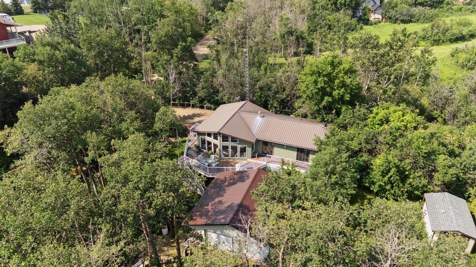 Property Photo: 11 1 Street AB T0C 2L0