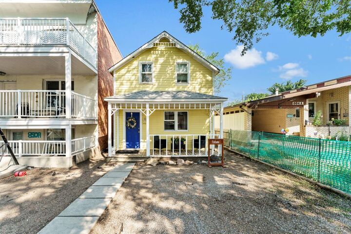 856A Braemar Street SE — photo 1