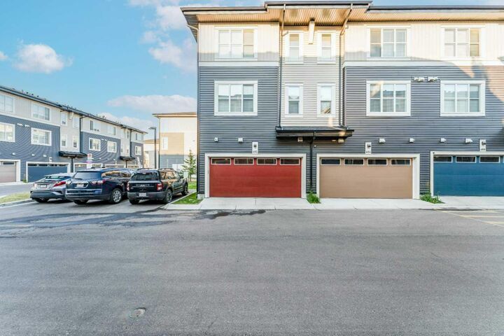 Property Photo:  72 Cornerstone Manor NE 402  AB T3N 1S4 