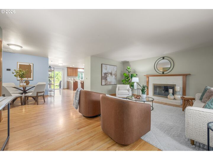 Property Photo:  2042 Lincoln St  OR 97401 