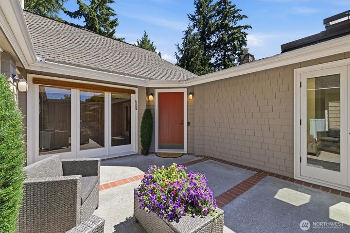 Property Photo: 18540 63rd Avenue NE WA 98028
