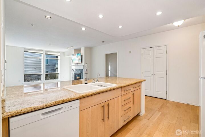 Property Photo:  3221 SW Avalon Way 313  WA 98126 