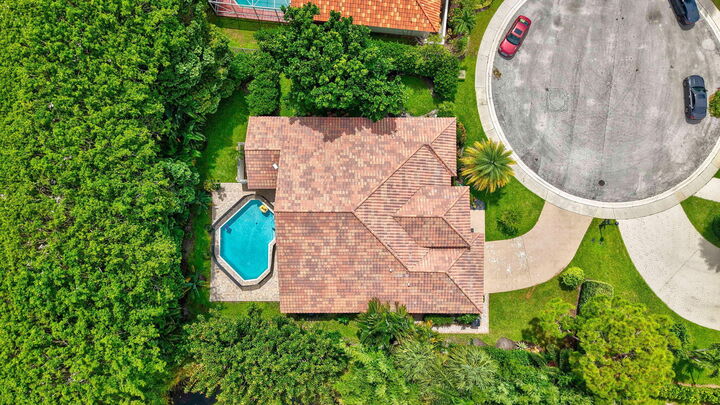 Property Photo:  2302 NW 66th Drive  FL 33496 