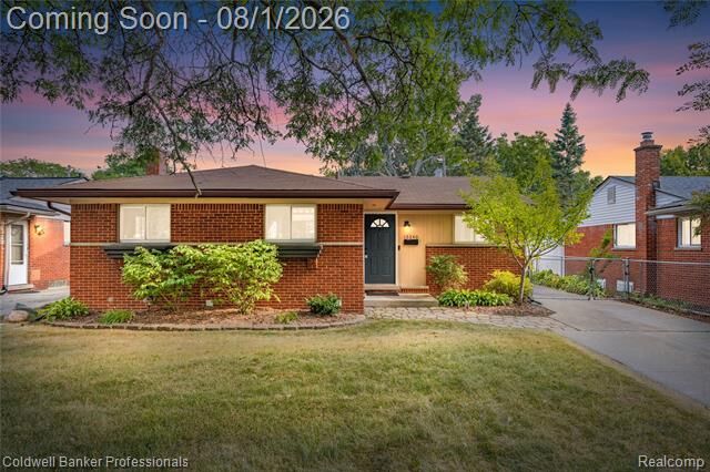 Property Photo: 15240 Grovedale Street MI 48066