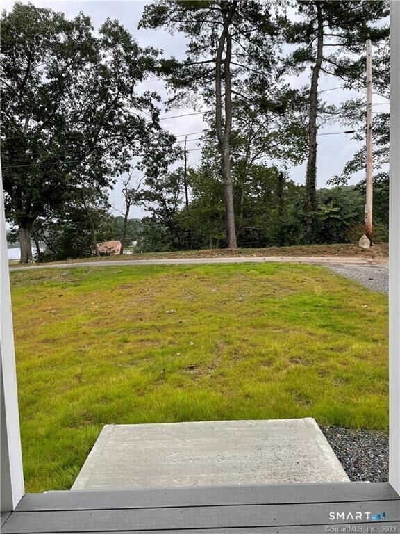 Property Photo:  12 Sleepy Hollow Pentway  CT 06335 