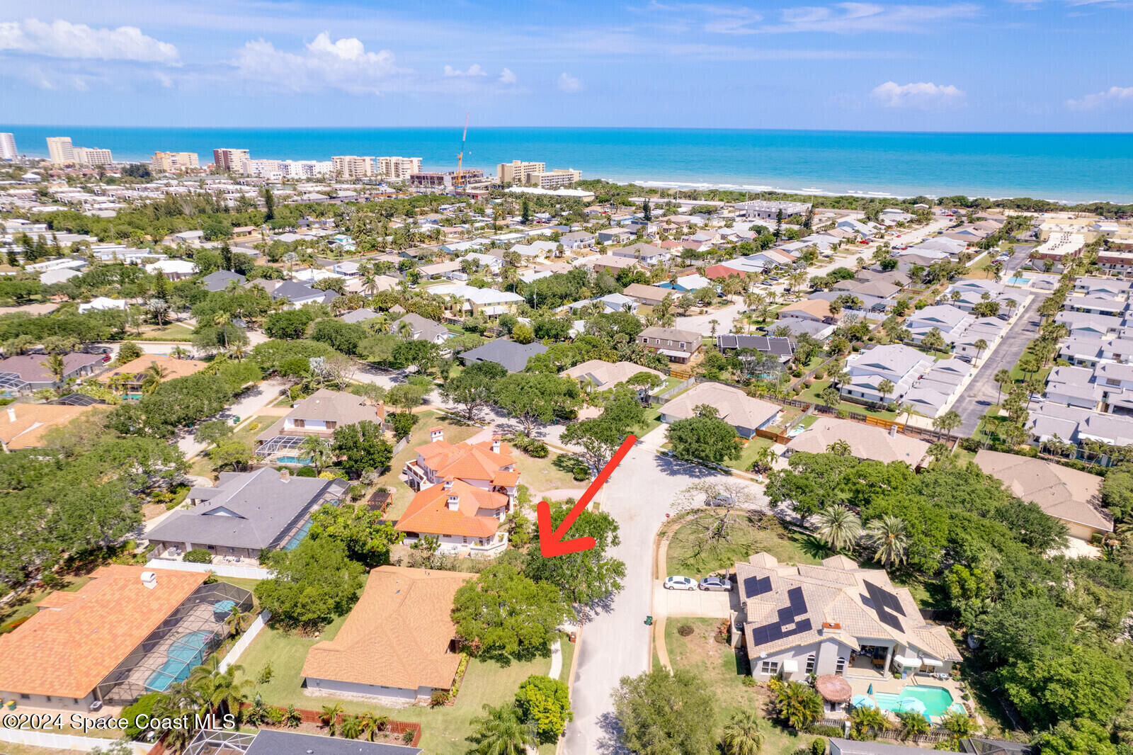 Property Photo: 410 Oriole Lane FL 32903