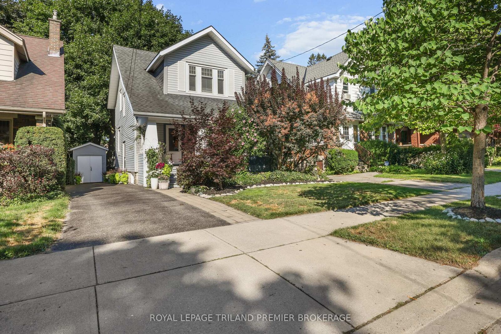 Property Photo:  127 Thornton Avenue  ON N5Y 2Y6 