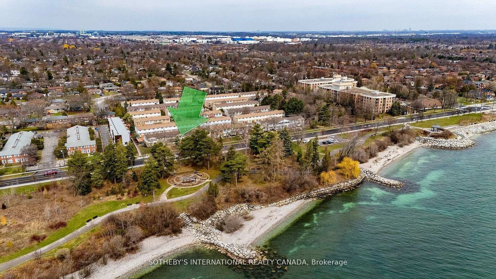 Property Photo: 5475 Lakeshore Road 113 ON L7L 1E1