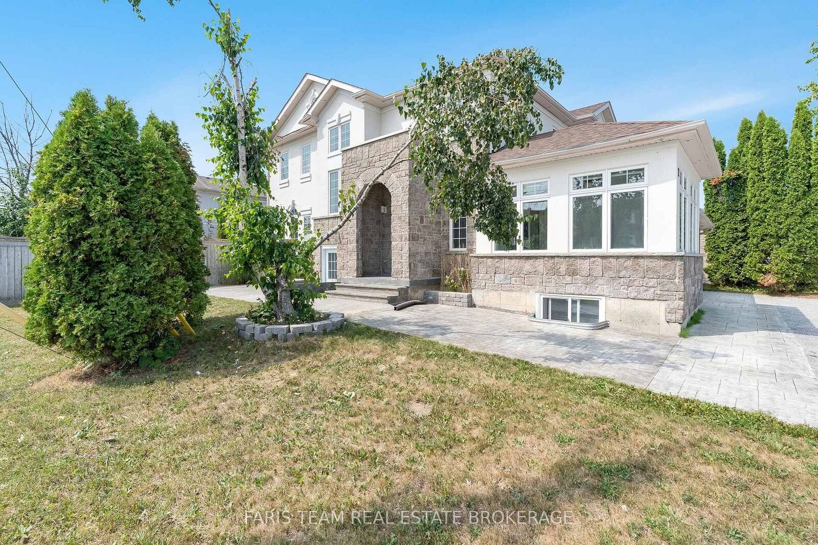 Property Photo: 2 Vanessa Drive N/A ON L3V 7Y8