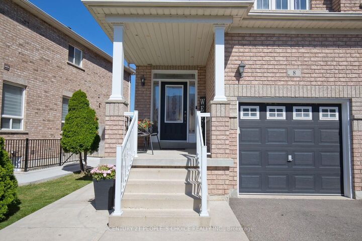 Property Photo:  8 Calm Waters Crescent  ON L6V 4R9 
