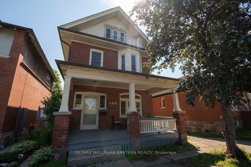 Property Photo: 466 Rubidge Street ON K9H 4E5