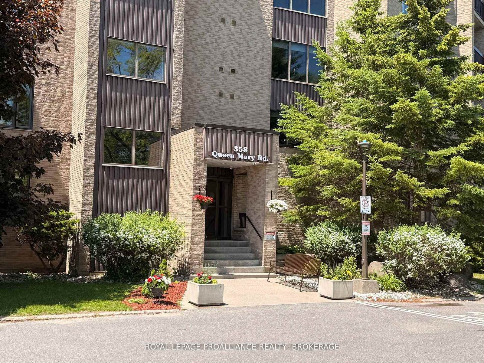 Property Photo:  358 Queen Mary Road 611  ON K7M 7E8 