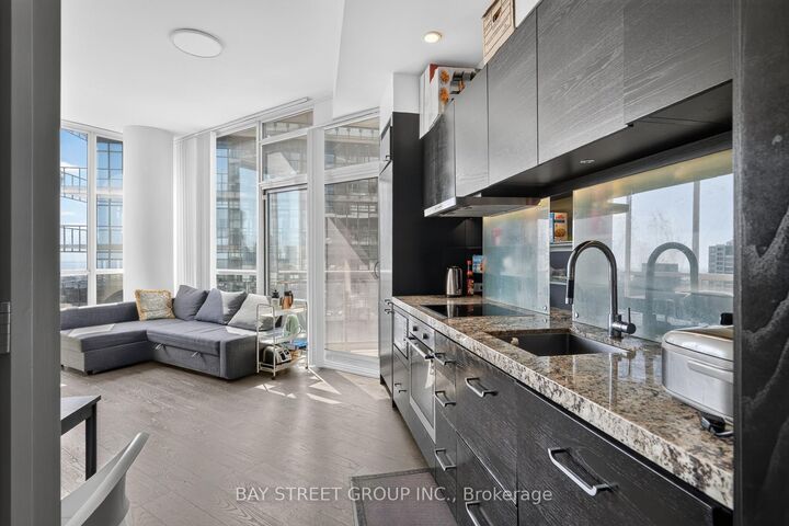 Property Photo: 45 Charles Street E 5102 ON M4Y 0B8