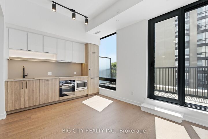 Property Photo:  91 Montclair Avenue 829  ON M5P 0B1 