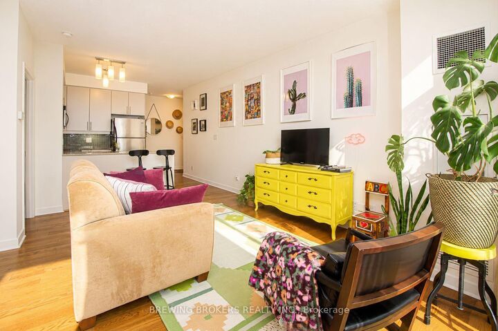 Photo de la propriété:  18 Harbour Street 1702  ON M5J 2Z6 