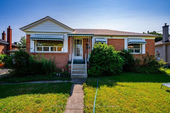Property Photo: 31 Frimette Crescent ON M6N 4W5