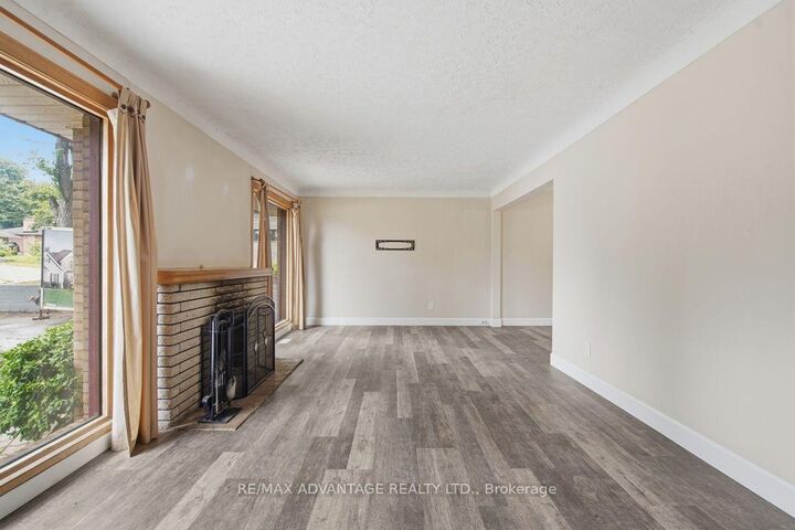 Property Photo: 367 Brock Street ON N6K 2M3