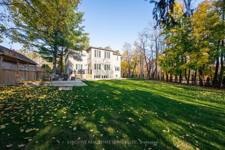 Property Photo: 1138 Garden Road ON L5H 3J6