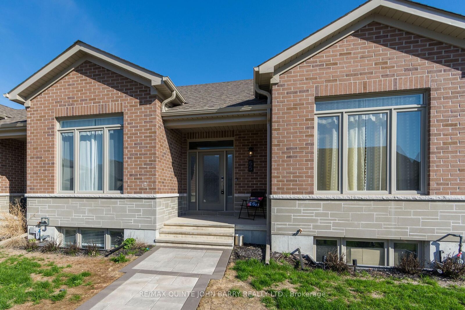 Property Photo:  55 Athabaska Drive  ON K8N 0T1 