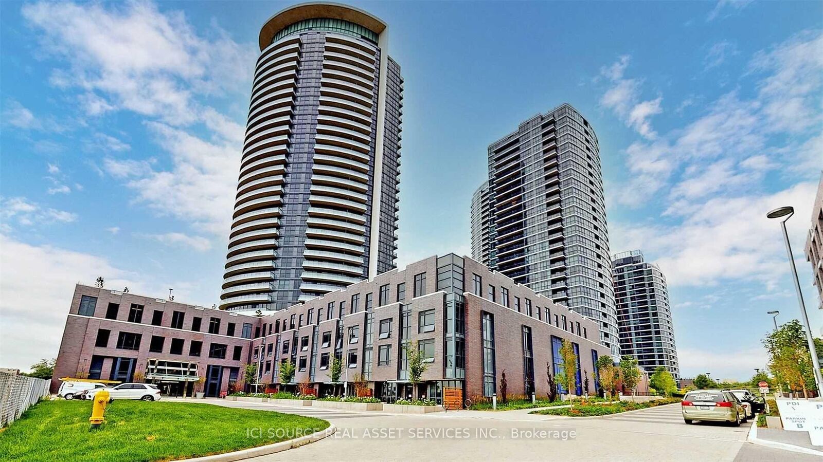 Property Photo:  30 Gibbs Road 2503  ON M9B 6L6 