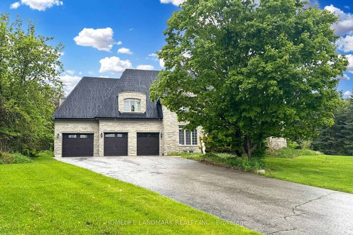 Property Photo: 19 Wolf Run Court ON L4A 2L4