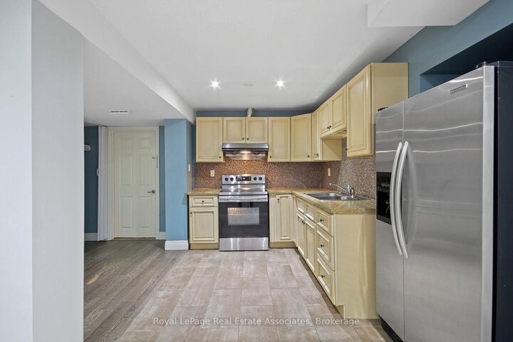 Property Photo:  16 Sergio Marchi Street Lower  ON M3L 0B7 