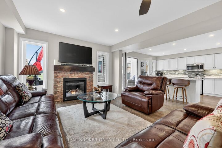 Property Photo: 50 Masters Crescent W ON L0K 1S0