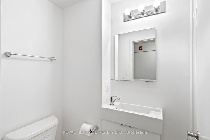 Property Photo: 1800 Simcoe Street N 307 ON L1G 0C2