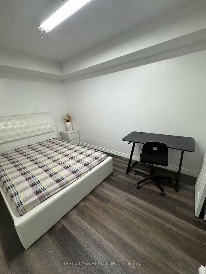 Property Photo:  51 Silverthorne Road  ON L3S 1J2 