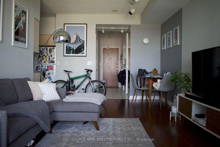 Property Photo: 219 Fort York Boulevard 2612 ON M5V 1B1