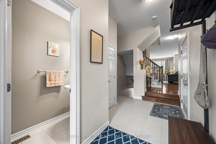 Property Photo:  875 Riverview Way  ON K7K 0J4 