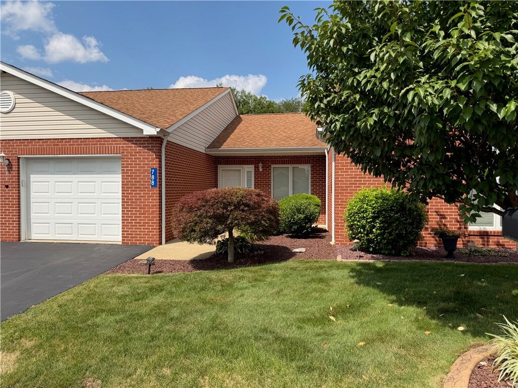 Property Photo:  788 Everview Ln  PA 15627 