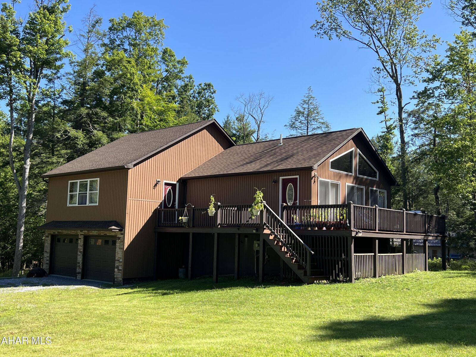 Property Photo: 482 Red Oak Road PA 16640